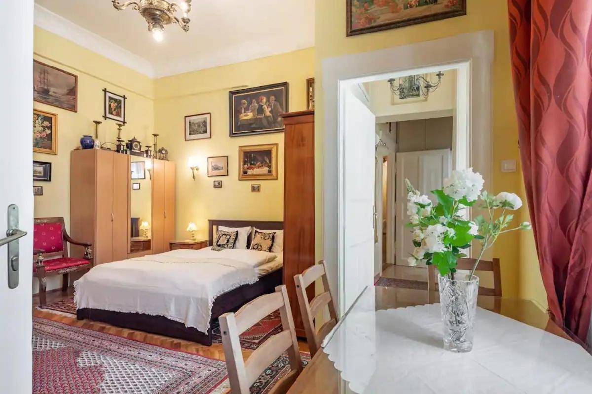 Astoria Apartament *